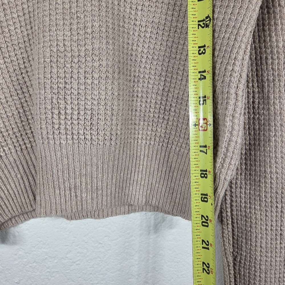 BCBG Maxazria Tan Waffle Knit Sweater M Long Sleeve Cropped Wool Cashmere - Picture 15 of 16